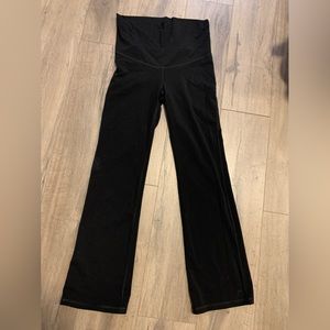 Maternity bootcut leggings